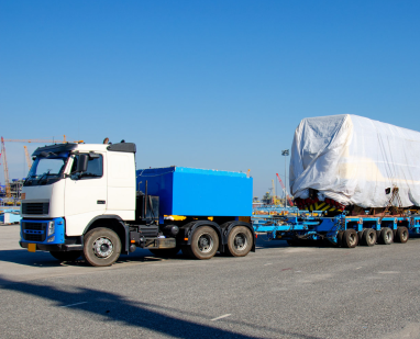 重型運輸類：電焊工程車、工程搶險車等特種箱運輸